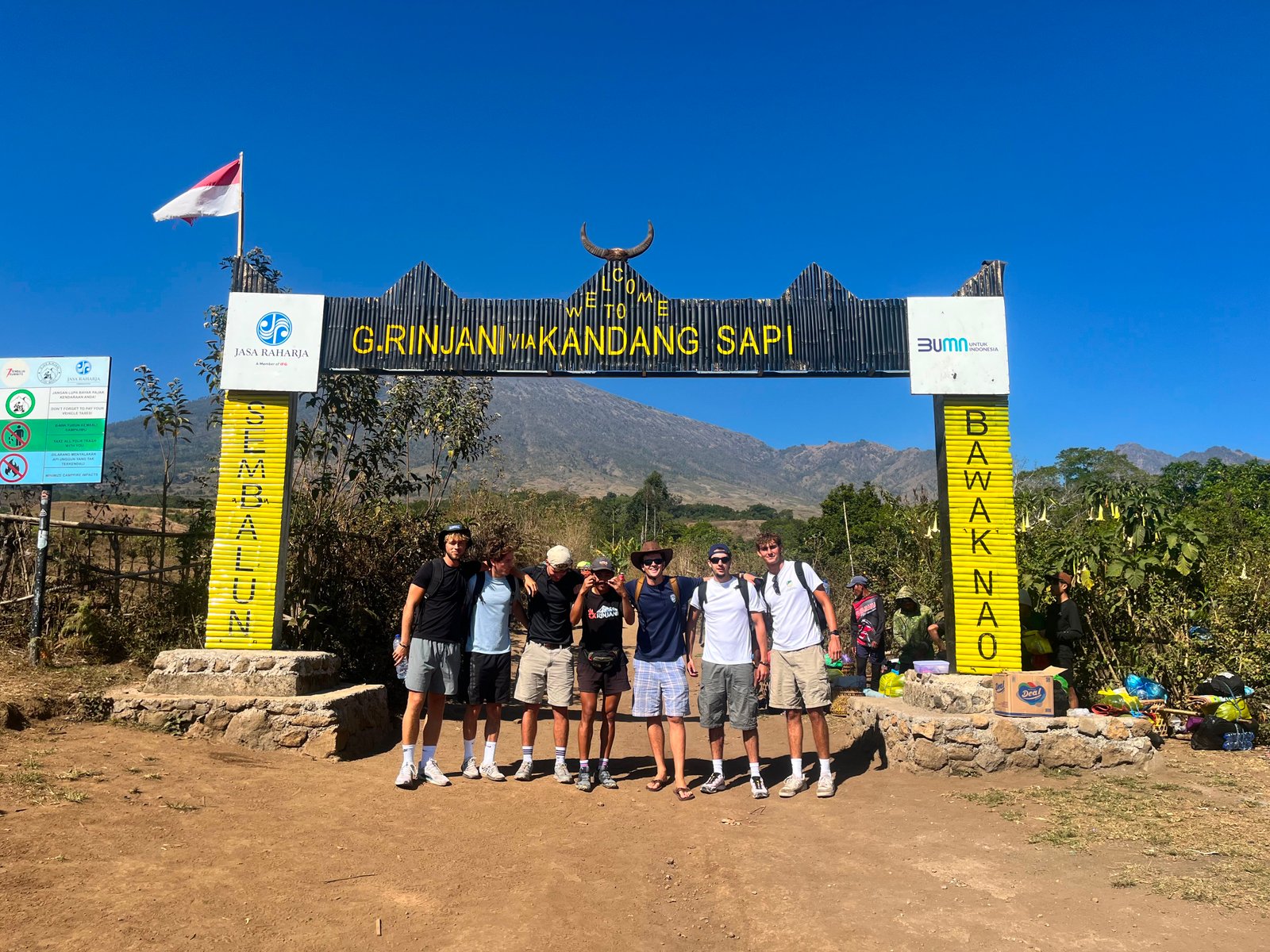 Rinjani Crew – Professional Local Guides & Porters for Mount Rinjani Trekking