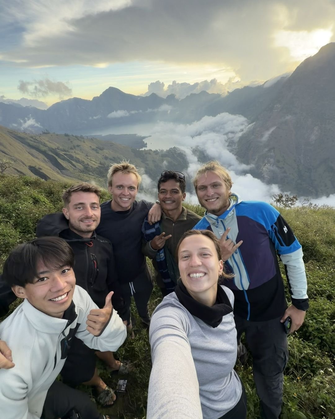 Mount Rinjani Summit & Lake Trek: 3 Days, 2 Nights (Sembalun – Senaru)