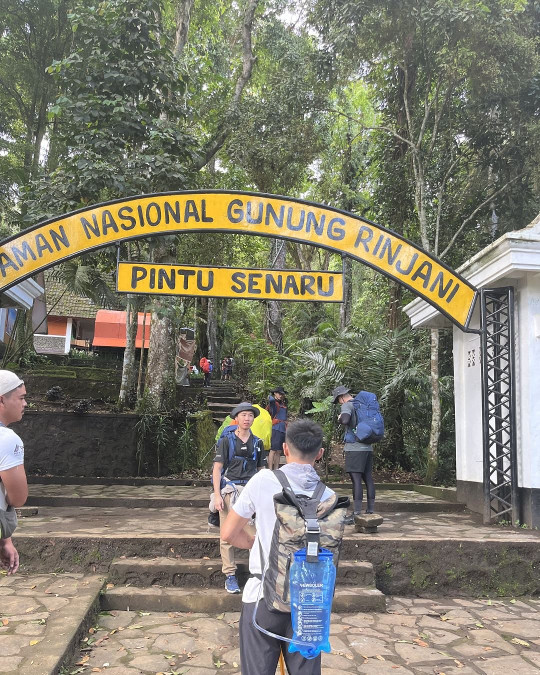 Mount Rinjani Trek to Senaru Crater Rim: 2 Days, 1 Night